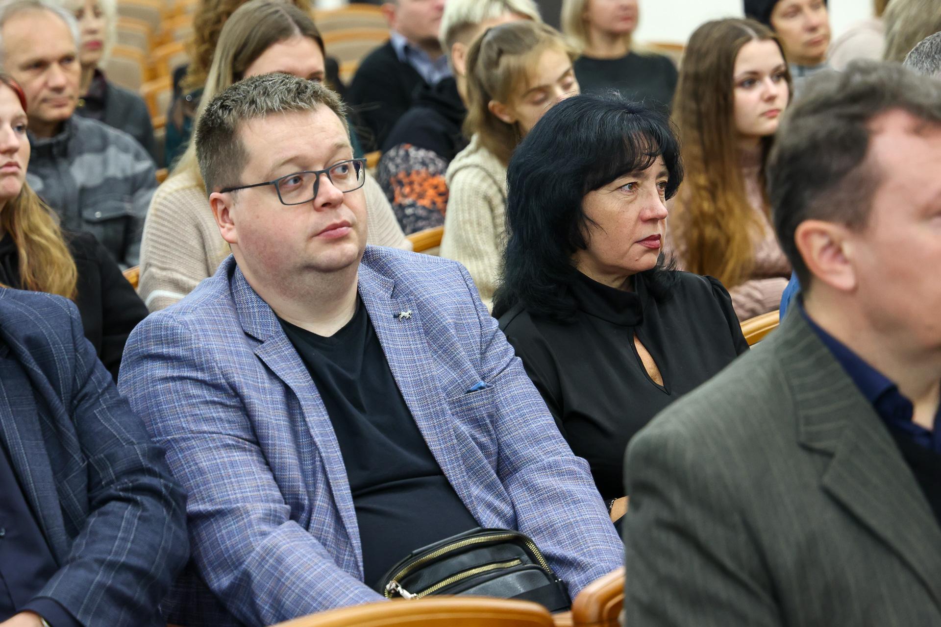 Certificate award ceremony in Kharkiw, Ukraine for participants of first Craftspeople without Borders online training