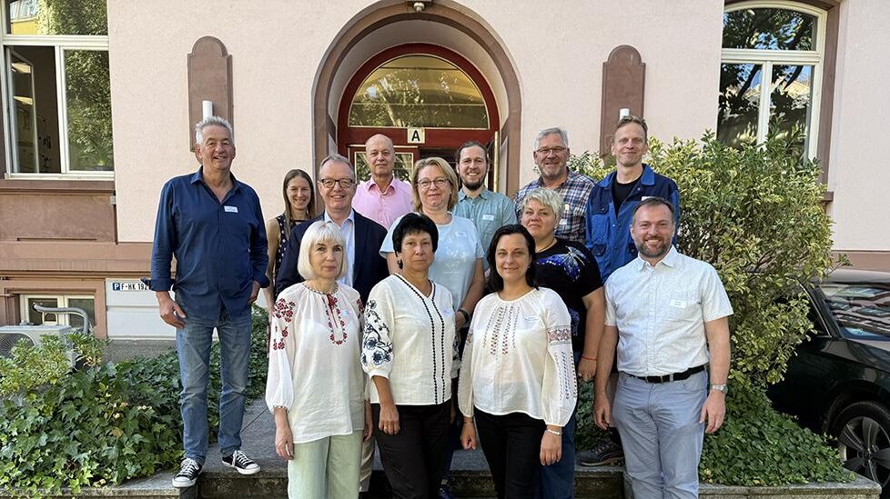 Schweiß-Training Berufsschullehrerinnen aus der Ukraine - Handwerkskammer Frankfurt-Rhein-Main